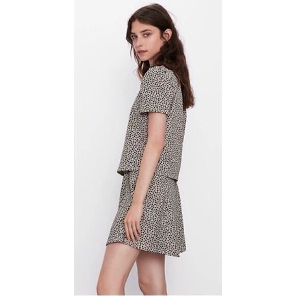 NWT Zara Leopard Print Knit A-Line Pull On Mini Skirt, Size Large - Picture 5 of 11
